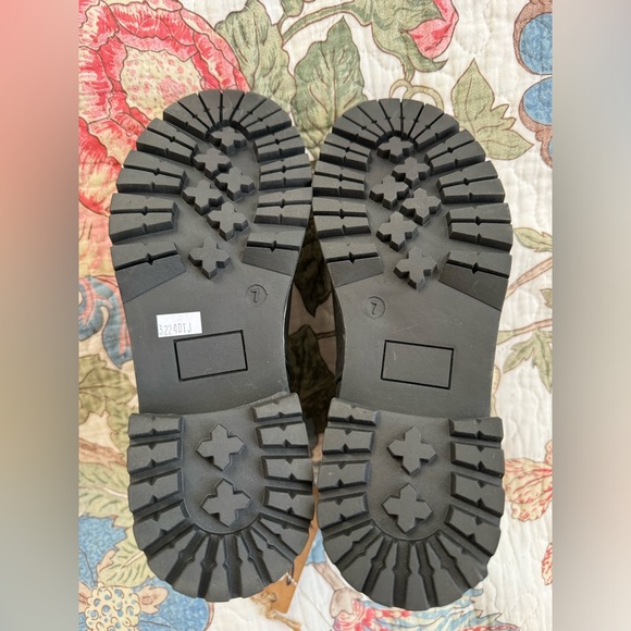 Seven7 Billie Boots NWT - Picture 5 of 6